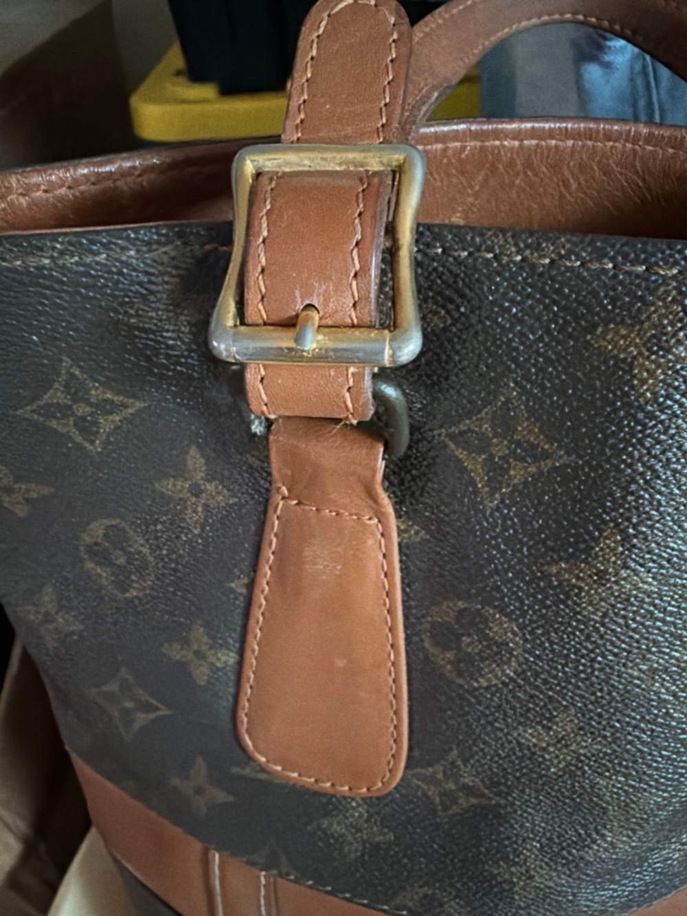 Louis Vuitton Brown Monogram Canvas Bucket Bag with Tan Trim - Picture 3 of 9